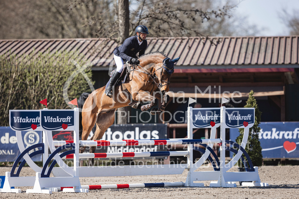 250408_Mühlen_SprPf-A2-308 | Deine schönsten Turniermomente als professionelle Fotos! Entdecke hochwertige Pferdesport-Fotografie im Online-Shop. Jetzt Fotos finden & bestellen!