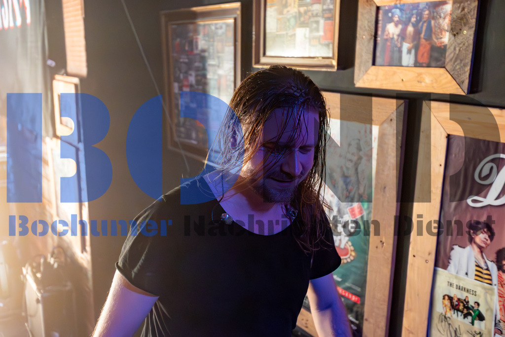 SES_ENEINS20250227-67 | bond - Realisiert mit Pictrs.com