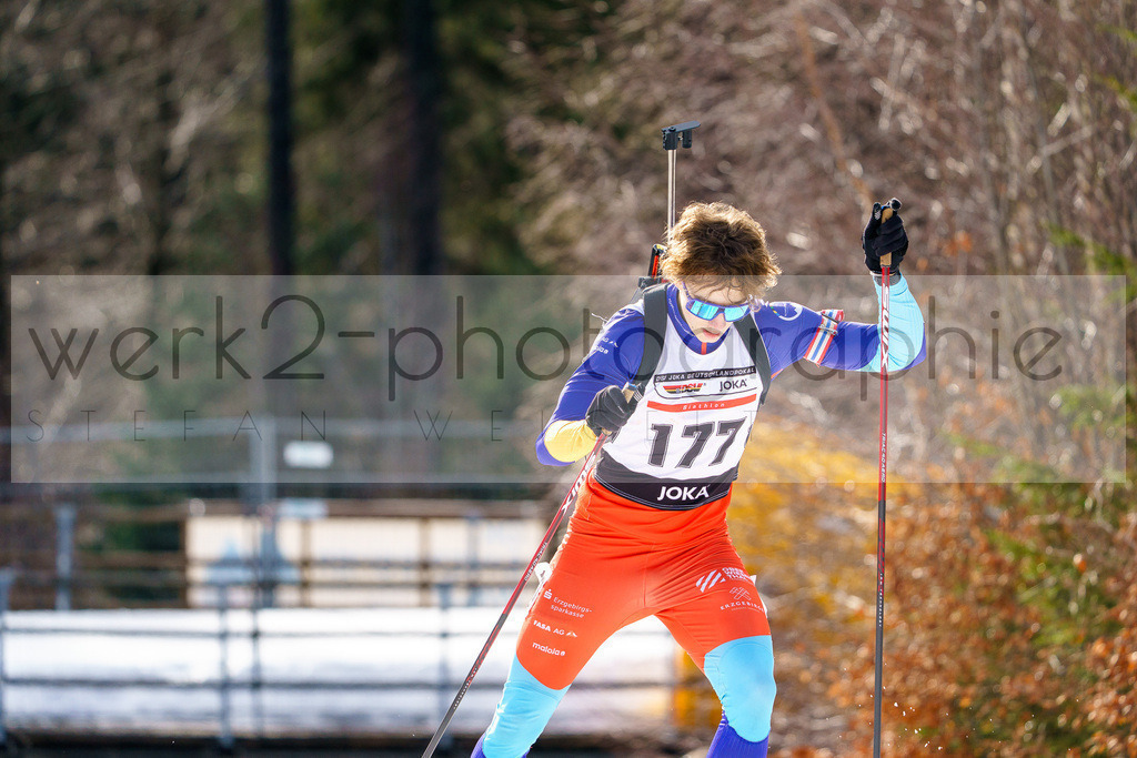 DP ARBER 9.-11.02.2024 | Unter schwierigen Bedingungen zauberte das OK ARBER-Team im Bayerischen Wald eine wettkampffähige Strecke im Arber Hohenzollern Skistadion.