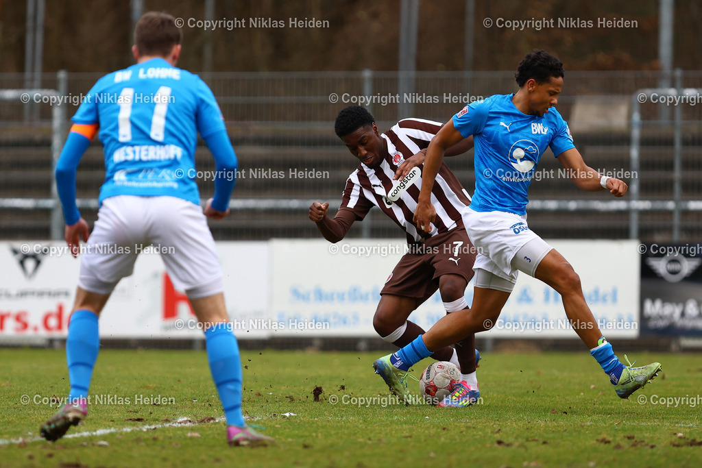 NH_FCStPauliU23_BWLohne_RegionalligaNord_01032026 | #7 Romeo Aigbekaen (FC St. Pauli U23), #6 Johannes Sabah (Blau-Weiß Lohne)Fußball I Herren I Regionalliga Nord I Saison 2025-2026 I 24. Spieltag I FC St. Pauli U23 - Blau-Weiß Lohne I 01.03.2026 I Edmund-Plambeck-Stadion