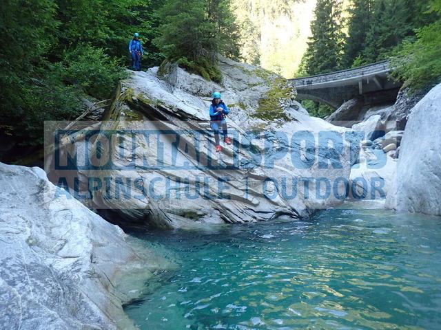 P7110087 | Bestelle die Bilder deines Berg- oder Wasser-Abenteuers mit Mountain Sports bequem von zu Hause aus direkt über unseren Online Fotoshop von pictrs.com. - Realisiert mit Pictrs.com