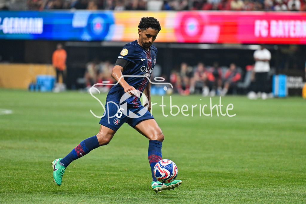 Paris Saint Germain - FC Bayern München | am Ball MARQUINHOS (Paris SG 5)  Einzelfoto / Freisteller / FIFA Club World Cup: Paris Saint Germain - FC Bayern Muenchen, Mercedes Benz Stadium am 05.07.2025 / NOT FOR SALE IN USA