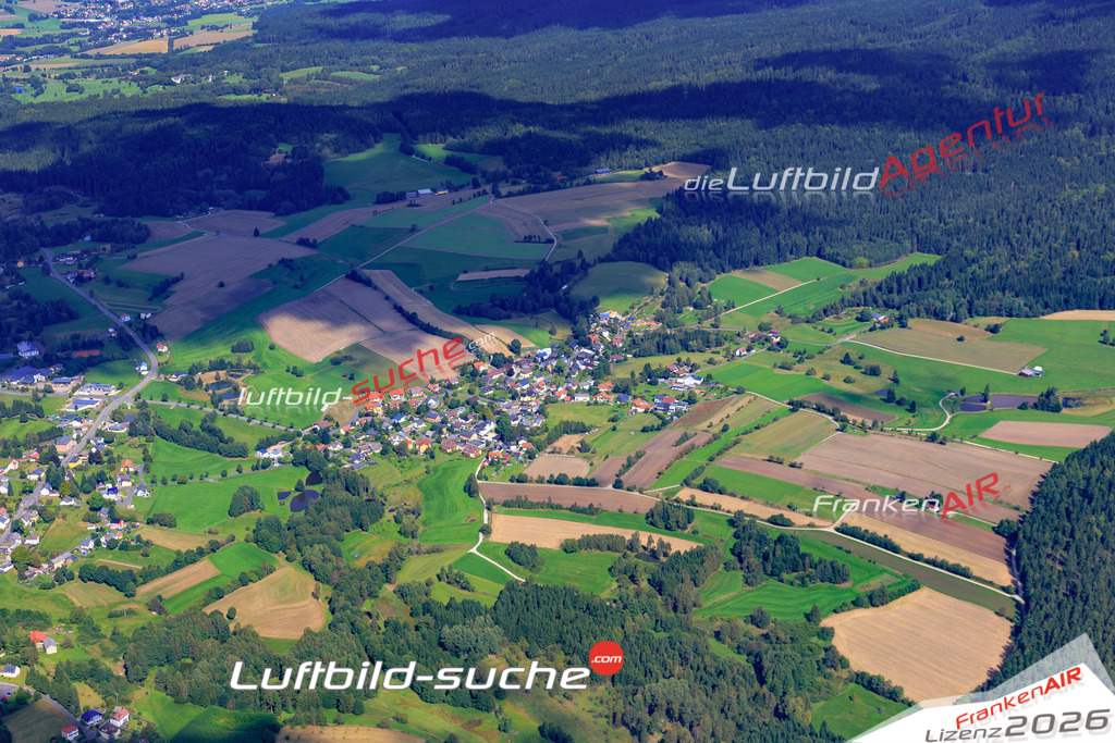 Die Luftaufnahme Wurmloch - Nagel wurde 2017 mittels Flugzeug (keine Drohne) erstellt. Perfekte Schärfe und Druck- Auflösung- Garantiert!