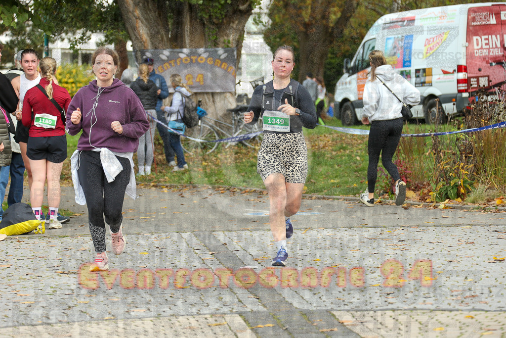 241020_1133_EX1_2681 | Sportfotografie im Rhein-Sieg Kreis, Köln, Bonn, NRW, Rheinland Pfalz, Hessen, etc. Unser Tätigkeitsfeld umfasst den Laufsport vom Volkslauf über den Marathon, Duathlon, Triathon bis zum Ultralauf wie Kölnpfad Ultra oder Schindertrail.