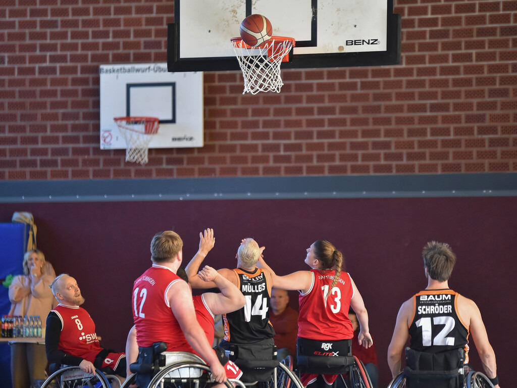 2024-10-26-0306 | RSKV Tuebingen vs. Hannover United 2, Rollstuhlbasketball, 2. Bundesliga Sued, 3. Spieltag, Saison 2024/2025, 26.10.2024, Foto: Ralph Kunze - Realisiert mit Pictrs.com