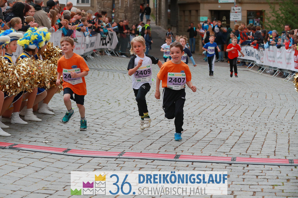 AOK Junior Cup 400m | 3Königslauf 2022 AOK Junior Cup 400m - Realisiert mit Pictrs.com