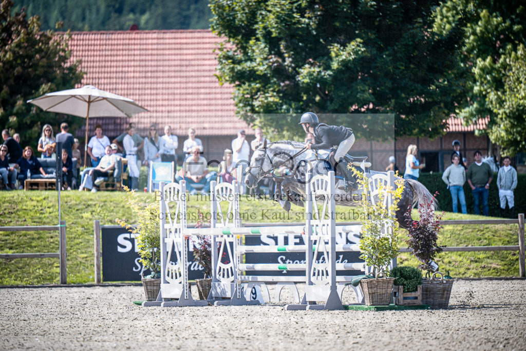 DOS_0943 | Entdecke hochwertige Reitturnierfotos von Foto Oger. Professionell, emotional und authentisch – jetzt Lieblingsmomente im Shop bestellen.Deutschlandweite Turnierfotografie. - Realisiert mit Pictrs.com