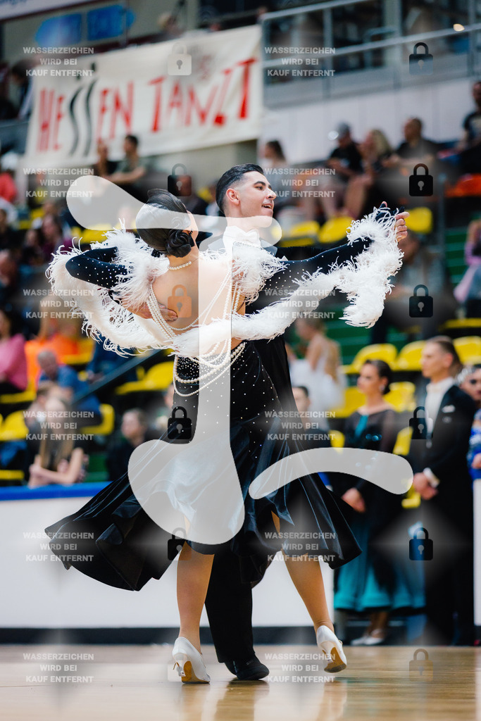 Hessen Tanzt WDSF International Open Standard 43rd (16) Albi Ballata _ Klara Ballata (TSA d. 1. SC Norderstedt)-2025-05-17-8996 | Webshop for digital downloads and prints of dance sport, event & show photographer Julian Link - Realisiert mit Pictrs.com