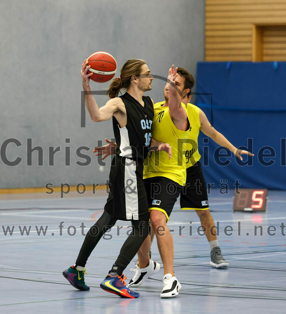 2022-12-04_035_SG_Poing_gegen_TSV_Muenchen_Ost_4 | Poing, Deutschland, 04.12.2022:
Basketball, Bezirksklasse 2021 / 2022, 8. Spieltag, SG Poing gegen TSV München Ost 4, Endergebnis: 37:65

Foto: Christian Riedel / fotografie-riedel.net