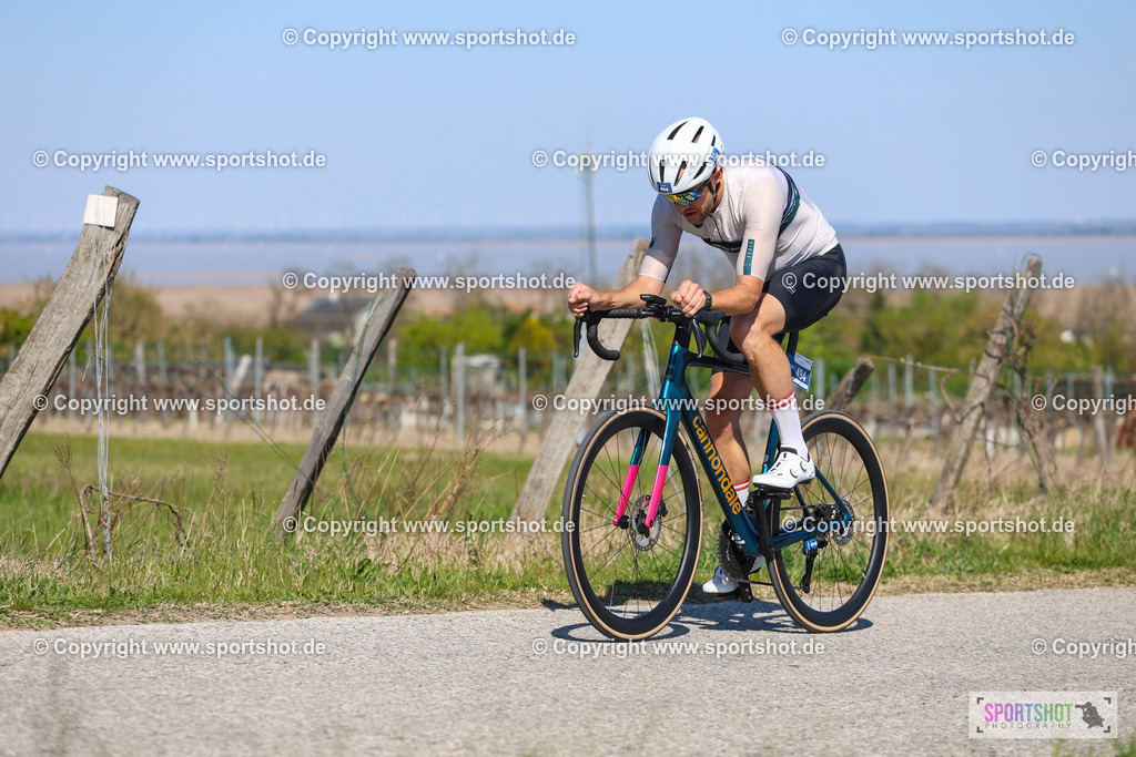 IMG_9852 | @sportshot_your_pictrs #yourpictures#roadtowm2029 #nrm #neusiedlerseeradmarathon #neusiedlersee #neusiedlerseetourismus #burgenland #mörbisch #nrm26 #burgenlandtourismus #voglundco #poweredbyburgenlandtourismus #radsport #rad #marathon #ucigranfondo #visitburgenland #ucigranfondoworldseries