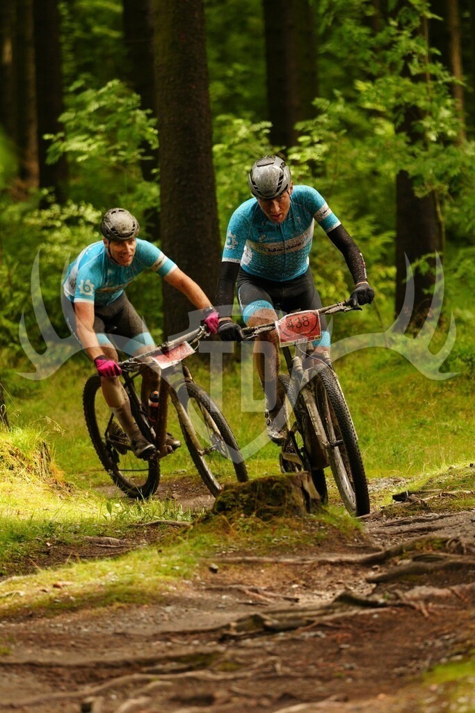 Image00161 | Fotogalerie der Treibjagd im Dunkelwald - Dein MTB Etappenrennen im Erzgebirge - Realisiert mit Pictrs.com