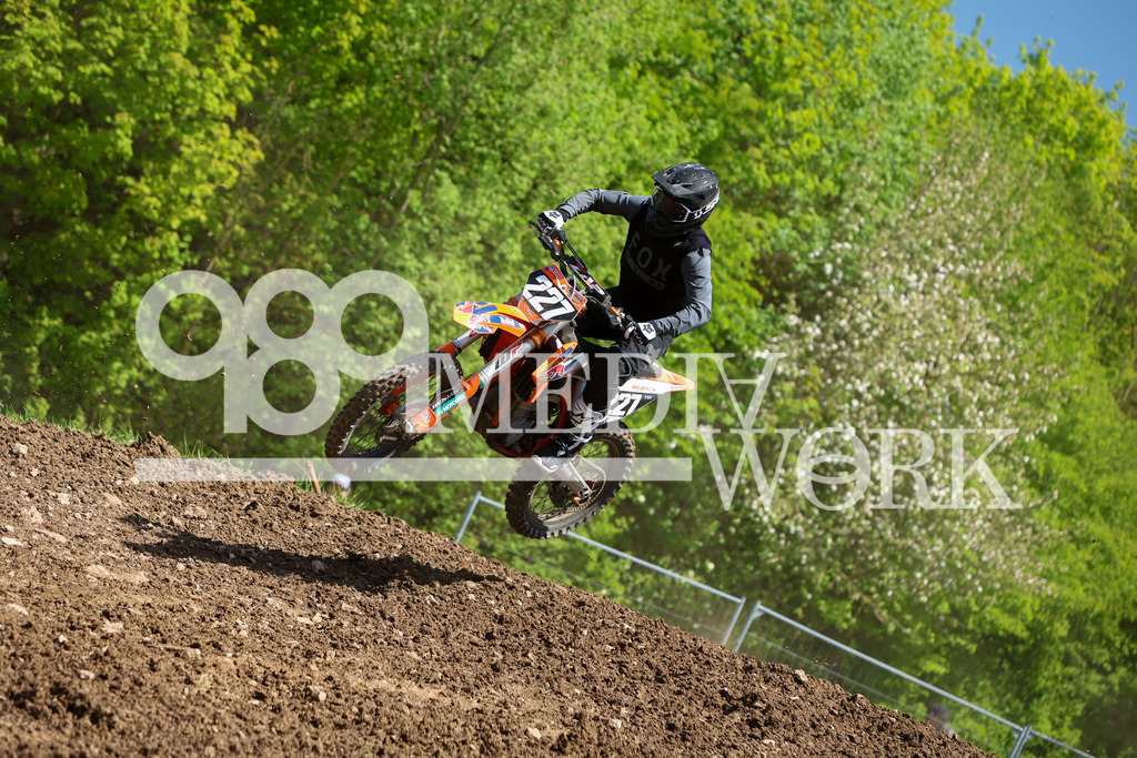 5E6A7128 | 989 MEDIAWORK