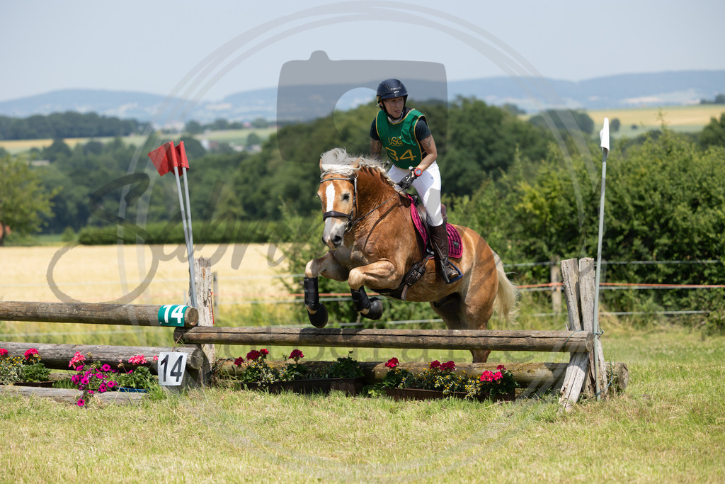 994A0935 | sabrinanicolaifotografie - Realisiert mit Pictrs.com