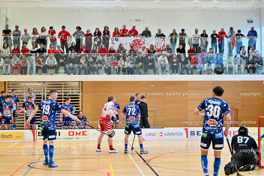 VSV Unihockye vs. KAC Floorball | Besucher Ballspielhalle St. Martin, KAC Floorball Fans, #19 Philipp Seiser VSV Unihockey, #72 Kilian Kronig VSV Unihockey, #30 Christoph Steiner VSV Unihockey, #14 Pascual Fina KAC Floorball, #87 Timmo Taurer VSV Unihockey, VSV Unihockye vs. KAC Floorball, VSV Unihockye vs. KAC Floorball am 13.04.2025 in Villach (Ballspielhalle St. Martin), Austria, (Photo by Bernd Stefan)
