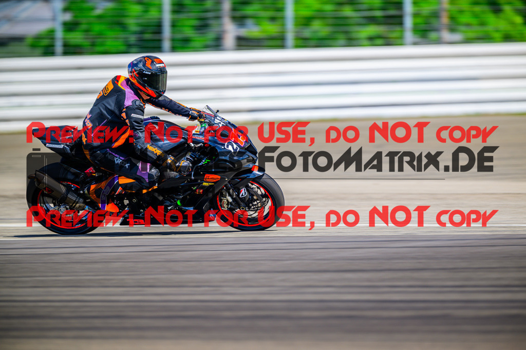 MaZZes_Fotomatrix_20250628_6007705_1909 | WEISS