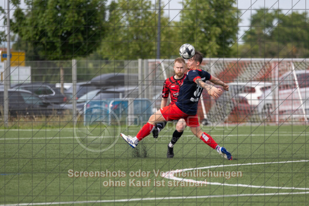 20250726_180011_0082 | #,TSV Bad Boll (rot/schwarz) vs. TSVGG Plattenhardt (blau/rot), Fussball, DB-Regio-WFW-Pokal - wfv, 1.Runde, Saison 2025/2026, Kunstrasenplatz, Erlengarten 37, 73087 Bad Boll, 26.07.2025 - 17:30 Uhr,Foto: PhotoPeet-Sportfotografie/Peter Harich