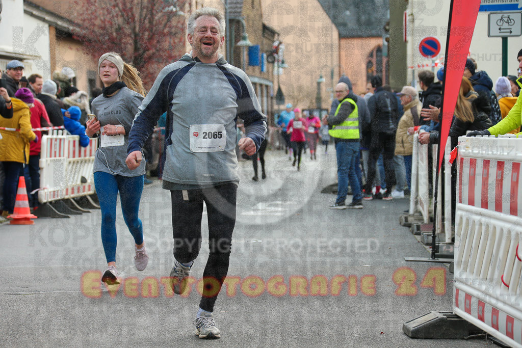 221127_1058_EX1_1412 | Sportfotografie im Rhein-Sieg Kreis, Köln, Bonn, NRW, Rheinland Pfalz, Hessen, etc. Unser Tätigkeitsfeld umfasst den Laufsport vom Volkslauf über den Marathon, Duathlon, Triathon bis zum Ultralauf wie Kölnpfad Ultra oder Schindertrail.