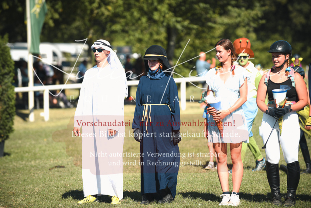 DSC_7776 | Pferde- und Turnierfotografie in Westsachsen. Pferdeportraits, Auftragszeichnungen und intuitive Kunst.