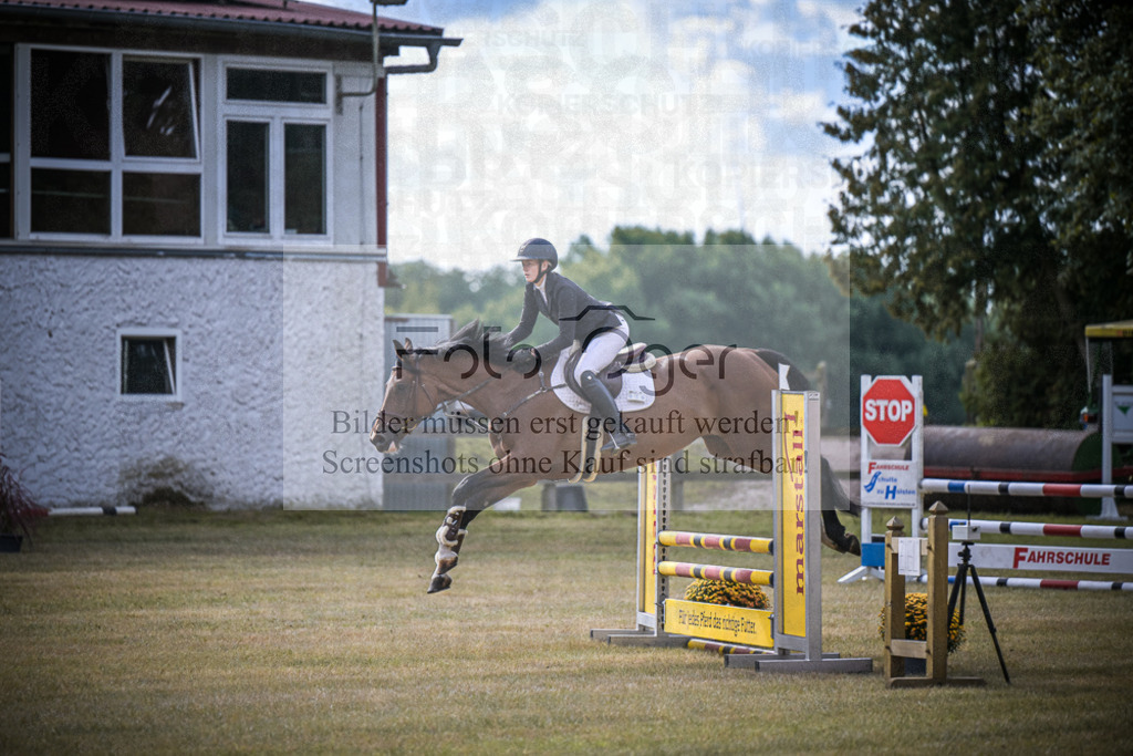 DOS_0603 | Entdecke hochwertige Reitturnierfotos von Foto Oger. Professionell, emotional und authentisch – jetzt Lieblingsmomente im Shop bestellen.Deutschlandweite Turnierfotografie. - Realisiert mit Pictrs.com