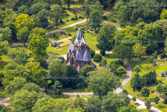 Duisburg240703874-Sued | Luftbild, Duisburg-Süd, Friedhof Sternbuschweg und Friedhofskapelle, Neudorf, Duisburg, Ruhrgebiet, Nordrhein-Westfalen, Deutschland