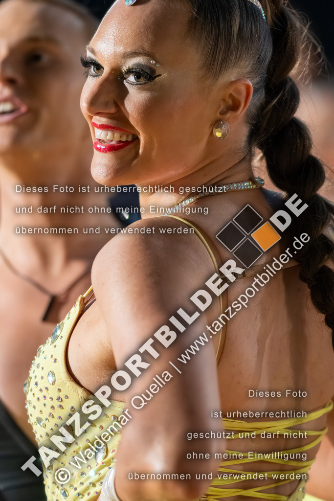 20260321-02545 | Hier finden Sie Tanz Bilder vom Latein und Standard Formationen tanzen. Sportbilder vom Tanzsport. Schöne Fotos und von Weltmeisterschaft, Europameisterschaft, Bundesliga, Regionalliga, Oberliga und Landesliga sowie von GOC Stuttgart, DanceComp, WM Bremen