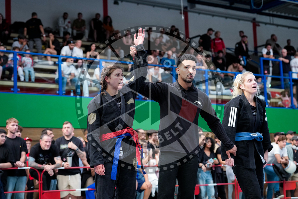 20250920PBB2052 | Athletes compete during the AJP Tour Hamburg International Jiu-Jitsu Championship, on September 20, 2025 in Hamburg, Germany. © Chiara Dazi / photoblackbelt