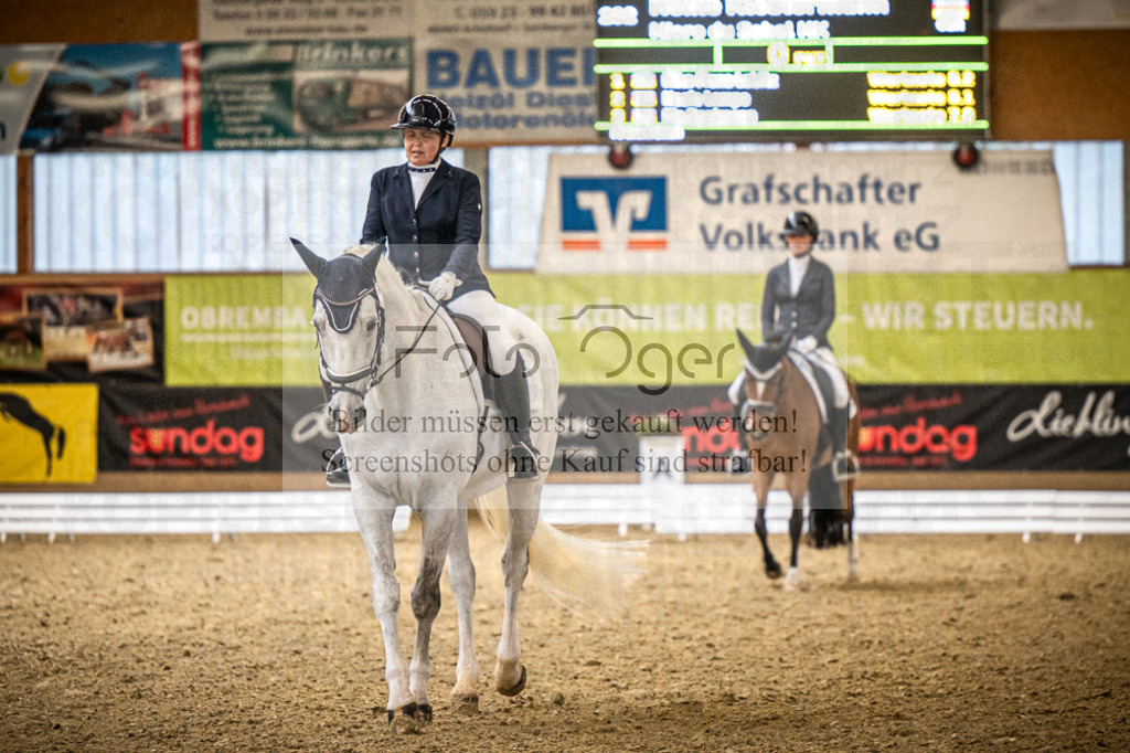 DOS_3169 | Entdecke hochwertige Reitturnierfotos von Foto Oger. Professionell, emotional und authentisch – jetzt Lieblingsmomente im Shop bestellen.Deutschlandweite Turnierfotografie. - Realisiert mit Pictrs.com