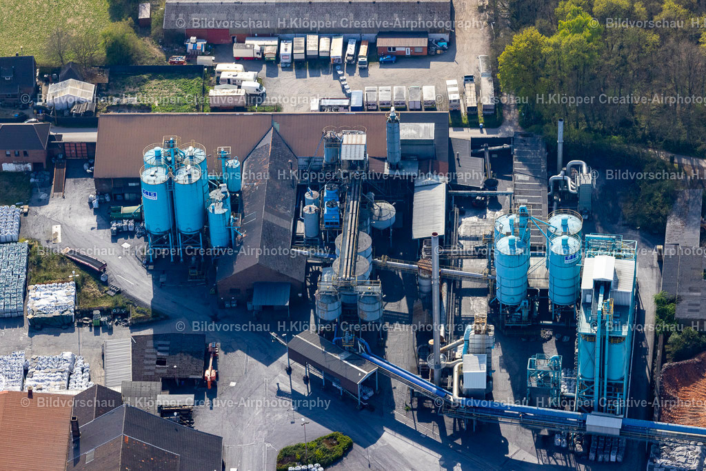 Luftbilder Brüggen-0003 | Luftbild Werksgelände der "CS ADDITIVE" in Brüggen im Bundesland Nordrhein-Westfalen, Deutschland - Realisiert mit Pictrs.com