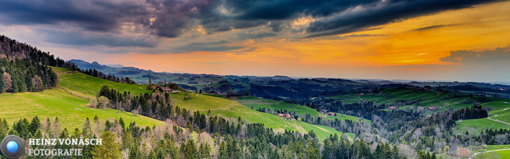 Landschaften_0044 | Alle Bilder von Heinz Vonäsch Fotografie können alle zu günstigen Preisen gekauft werden! Download der Bilder, Ausdrucke, Postkarten, Tassen T-Shirts, Kalender, Alu- Dibond usw. - Realisiert mit Pictrs.com