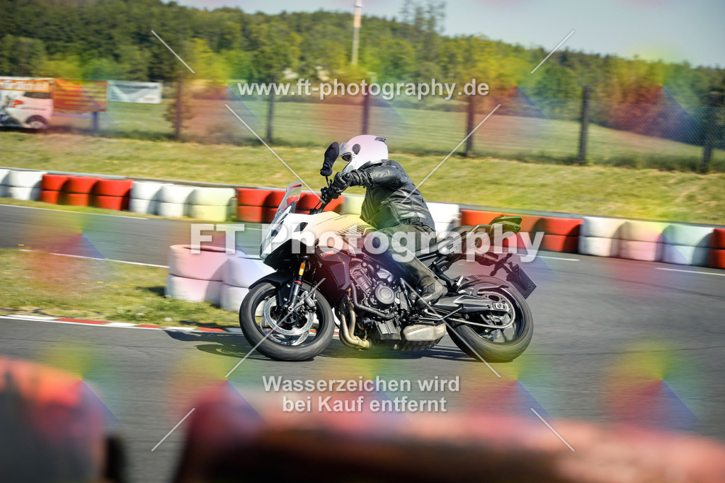 OBK_Mai_Volker_Adam-10329 | Hier findet Ihr Bilder von Touristenfahrten auf der Nürburgring Nordschleife oder von anderen Veranstaltungen die ich besucht habe. Viel Spass beim Durch Schauen 