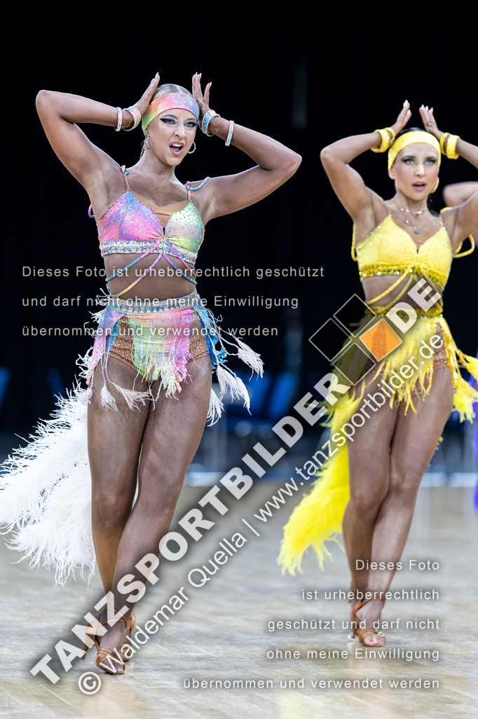 20240310-00307 | Hier finden Sie Tanz Bilder vom Latein und Standard Formationen tanzen. Sportbilder vom Tanzsport. Schöne Fotos und von Weltmeisterschaft, Europameisterschaft, Bundesliga, Regionalliga, Oberliga und Landesliga sowie von GOC Stuttgart, DanceComp, WM Bremen