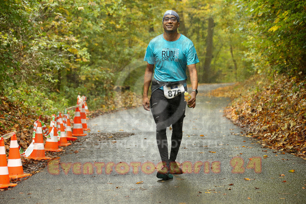 241027_1032_EX1_3817 | Sportfotografie im Rhein-Sieg Kreis, Köln, Bonn, NRW, Rheinland Pfalz, Hessen, etc. Unser Tätigkeitsfeld umfasst den Laufsport vom Volkslauf über den Marathon, Duathlon, Triathon bis zum Ultralauf wie Kölnpfad Ultra oder Schindertrail.