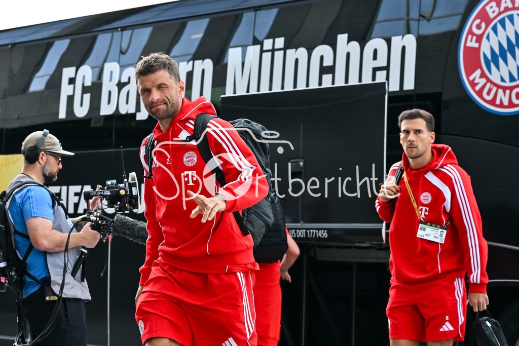 Paris Saint Germain - FC Bayern München | Im Bild Thomas MUELLER (FC Bayern Muenchen 25) bei der Teamankuft vor dem Spiel / Einzelfoto / Freisteller / FIFA Club World Cup: Paris Saint Germain - FC Bayern Muenchen, Mercedes Benz Stadium am 05.07.2025 / NOT FOR SALE IN USA