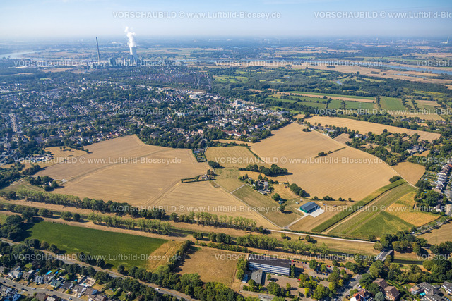 Dinslaken220806500 | Luftbild, Wiesen und Felder zwischen Mühlenstraße und August-Schmidt-Straße am Fluss Emscher, Blick zum Kraftwerk Walsum, Eppinghoven, Dinslaken, Ruhrgebiet, Nordrhein-Westfalen, Deutschland