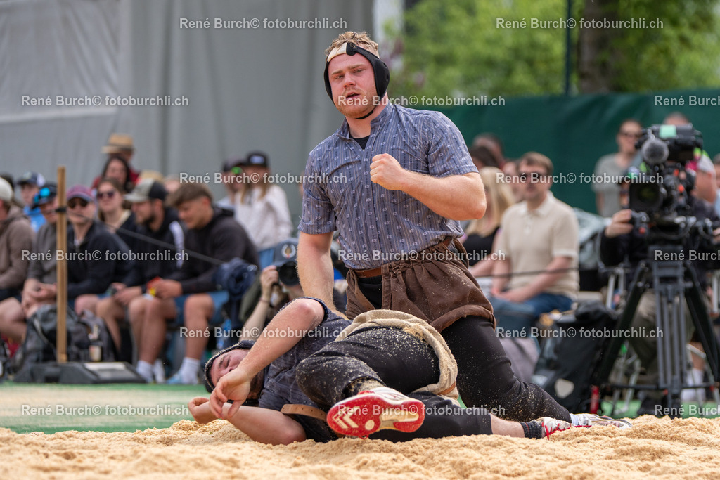 BUR01277 | René Burch leidenschaftlicher Fotograf aus Kerns in Obwalden.  Hier finden sie Sport, Landschaft und Natur Fotografie.
 - Realisiert mit Pictrs.com