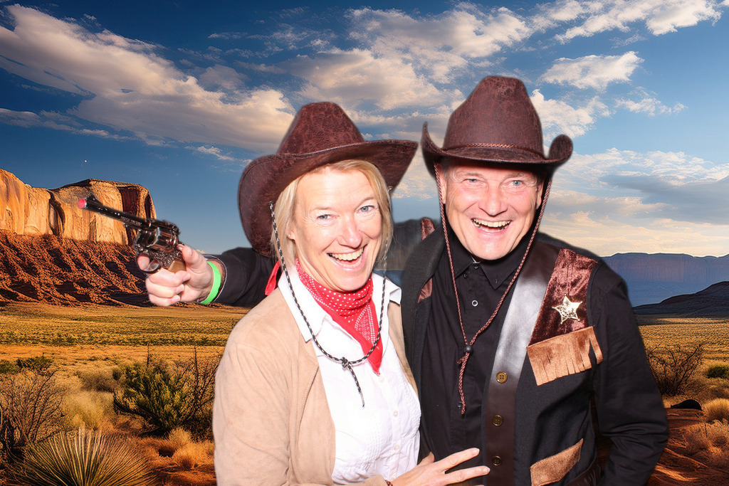 top-top.de-251025-0036 | Foto, Video, Fotografie, Videografie, Fotobox, DJ, Discjockey, Musik, Musikbox, Veranstaltung, Photobooth, Amazon, Ebay, Buchtipp, Bestseller, Autor, Verlag, Buch, Wesel, Hamminkeln, NRW, Dinslaken, Rees, Drohne, Hochzeit, Party, Fotobox, Wesel, Fotograf