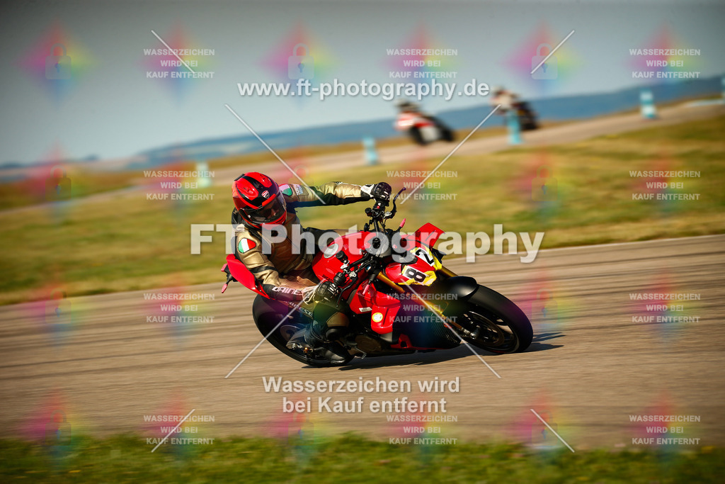 _MOT5815 | Hier findet Ihr Bilder von Touristenfahrten auf der Nürburgring Nordschleife oder von anderen Veranstaltungen die ich besucht habe. Viel Spass beim Durch Schauen 