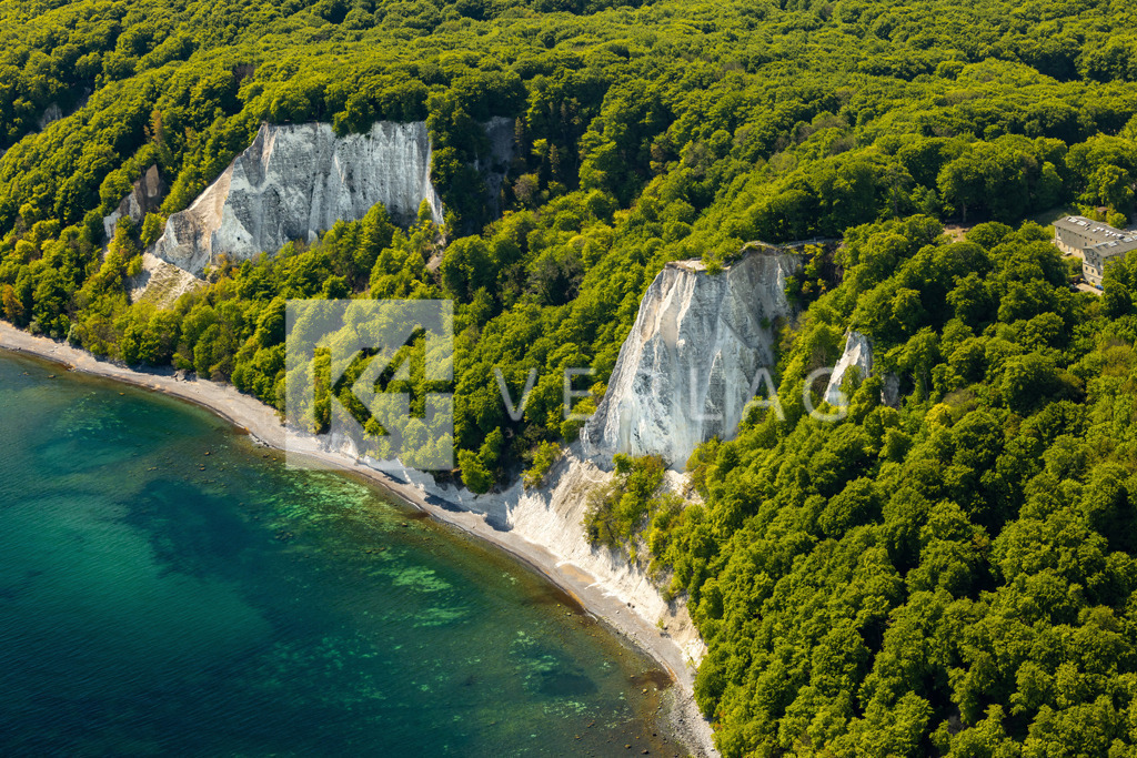 Wandbild-Koenigstuhl-alte-Plattform-Luftbild-Ostsee-0U3A3309 | Nationalpark Jasmund mit dem Königsstuhl in den bekannten Kreidefelsen - Realisiert mit Pictrs.com