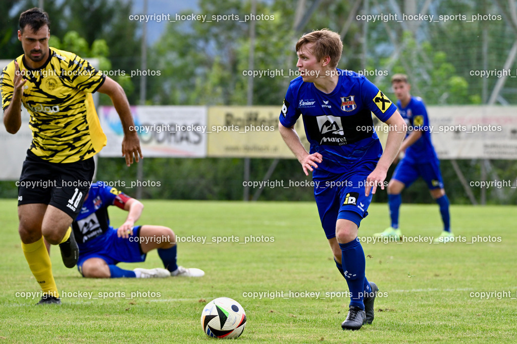 FC Faakersee vs. Union Matrei | #18 Andreas Unterguggenberger FC Faakersee, #2 Thomas Riepler Matrei, FC Faakersee vs. Union Matrei, FC Faakersee vs. Union Matrei am 18.08.2024 in Finkenstein (Sportplatz Faakersee), Austria, (Photo by Bernd Stefan)