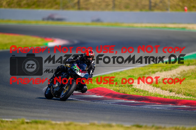 MaZZes_FotoMatrix_240725_6007705_8594 | GRUEN