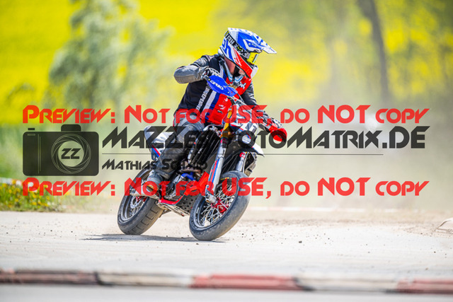 MaZZes_FotoMatrix_230506_6587 | UE40