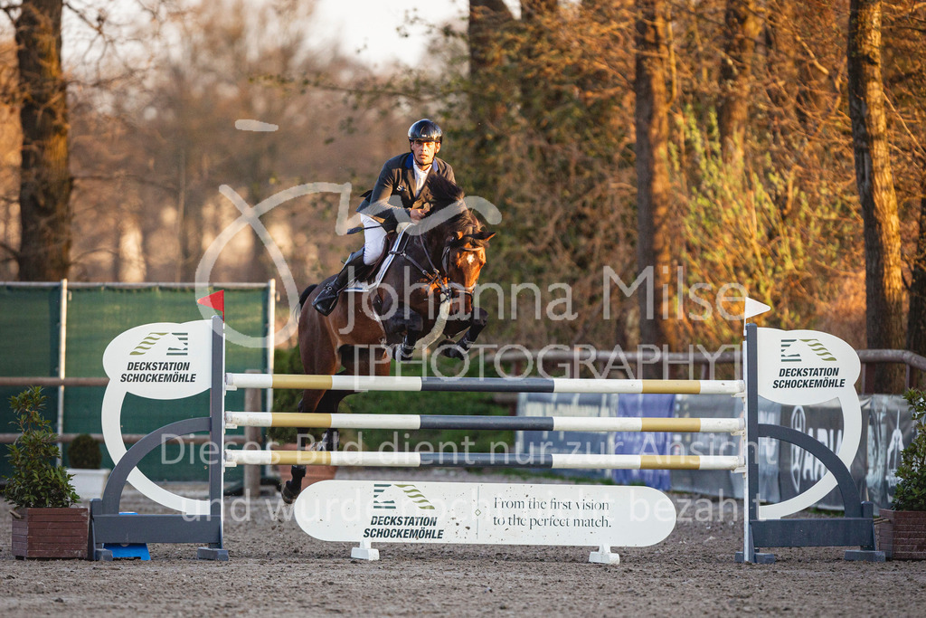 250408_Mühlen_Youngster-M-642 | Deine schönsten Turniermomente als professionelle Fotos! Entdecke hochwertige Pferdesport-Fotografie im Online-Shop. Jetzt Fotos finden & bestellen!