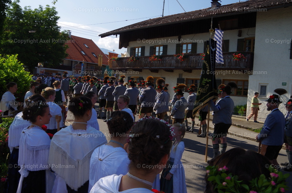 IMGP3567 | fotografiert von Axel PollmannLeonhardi Wallfahrt Benediktbeuern und Murnau, Fronleichnam, Fasching, Landschaft im Loisachtal und Benediktbeuern  - Realisiert mit Pictrs.com