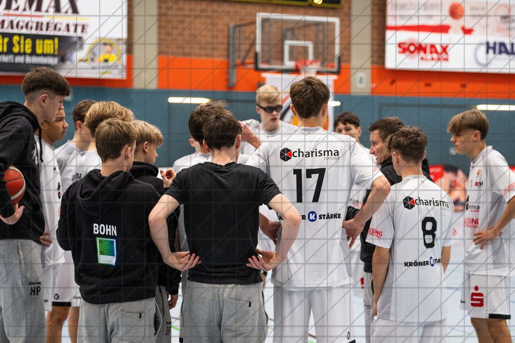 JBBL 24/25 | 23.11.2024 | Charisma Young Bulls vs. UBC Münster  | JBBL 24/25 | 23.11.2024 | Charisma Young Bulls vs. UBC Münster - - - - - CREDIT, www.bullenfotos.de, Martin König, Hörner Weg 40, D-49078 Osnabrück, +4917663732967, Nutzung und Weitergabe nur zu den vereinbarten Zwecken. Presseanfragen an Urheber. Alle Rechte beim Urheber. - - - - - - Realisiert mit Pictrs.com