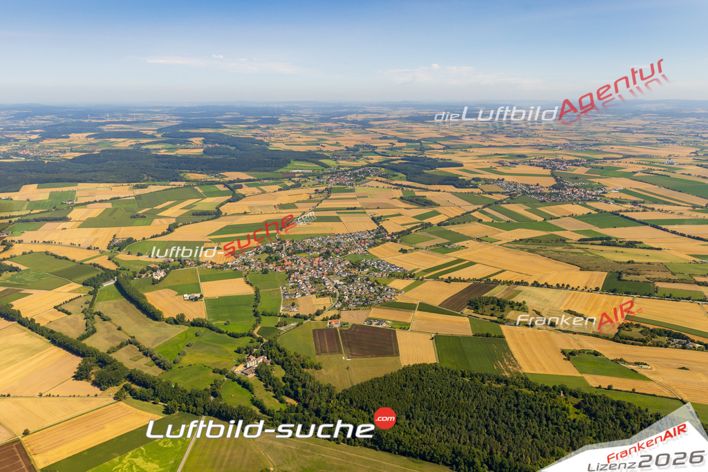 Giershagen Warburg Bild- Das Luftbild wurde 2025 vom UL-Flugzeug heraus erstellt ( keine Drohne bzw. Drohnenaufnahme ) - Hochauflösende Luftaufnahme -Nicht vergleichbar mit Google Maps oder Satelittenbilder- Die Geschenkidee !Mit Lizenz und Bildrechte bestellbar - CC
