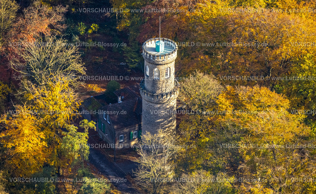 Witten231101085 | Luftbild, Renovierter Helenenturm mit Aussichtsplattform im Herbstwald mit Laubbäumen mit leuchtenden Herbstfarben, Witten, Ruhrgebiet, Nordrhein-Westfalen, Deutschland
