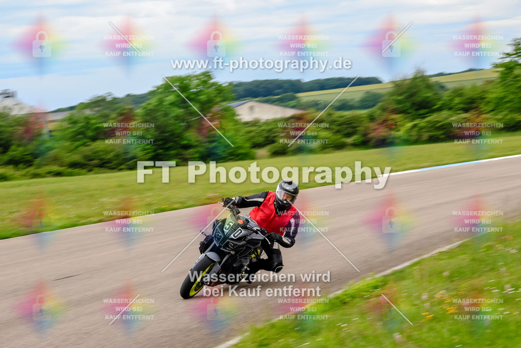 MotoTeam-3284 | Hier findet Ihr Bilder von Touristenfahrten auf der Nürburgring Nordschleife oder von anderen Veranstaltungen die ich besucht habe. Viel Spass beim Durch Schauen 