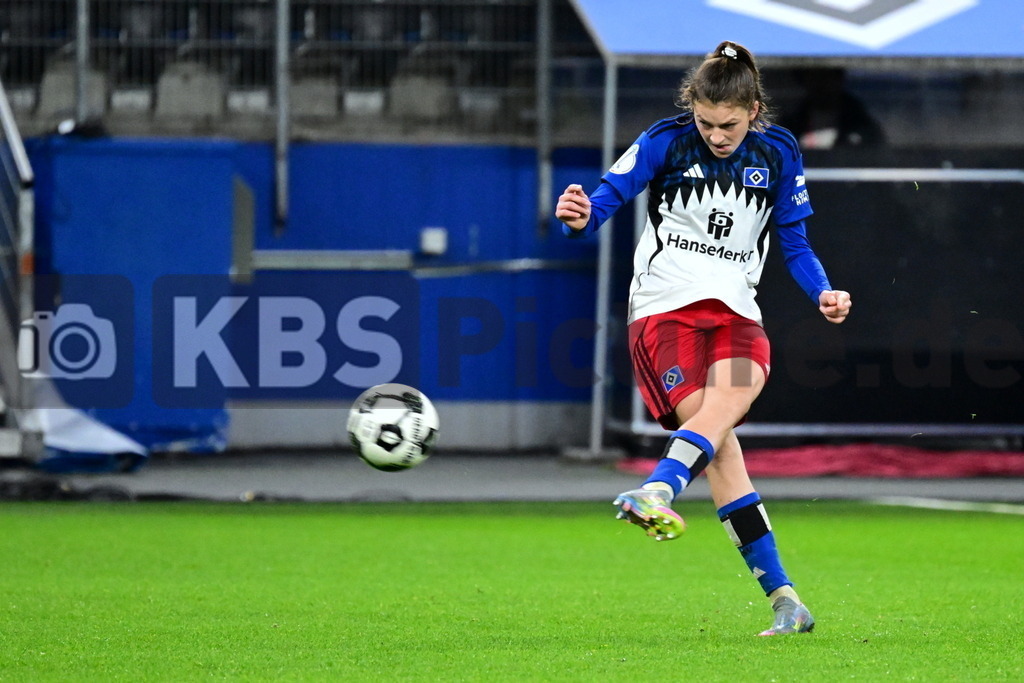KBS Picture_HSV-Leverkusen_DFBpokal_Frauen_039 | Wrede Lotta (HSV Frauen) ,Sportplatz :  Volksparkstadion, - Realisiert mit Pictrs.com