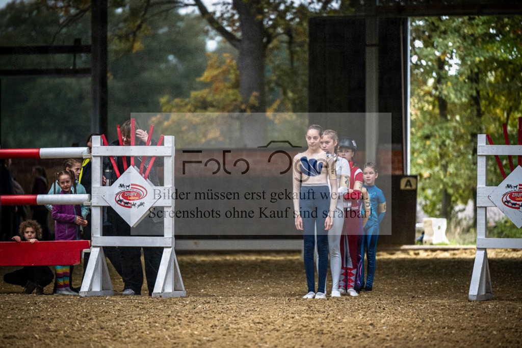 DOS_0022 | Entdecke hochwertige Reitturnierfotos von Foto Oger. Professionell, emotional und authentisch – jetzt Lieblingsmomente im Shop bestellen.Deutschlandweite Turnierfotografie. - Realisiert mit Pictrs.com