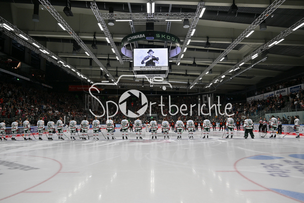 Augsburger Panther - Moser Medical Graz99ers | Dei Augsburger Panther gedenken dem verstorbenen  und langjährigem Teamfotografen Thorsten FRANZISI / Testspiel: Augsburger Panther - Moser Medical Graz99ers; Curt Frenzel Stadion am 31.08.2025